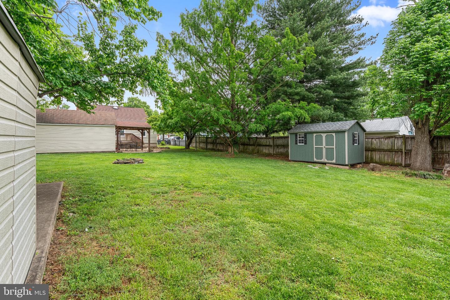 13406 Woodbridge Street photo 12