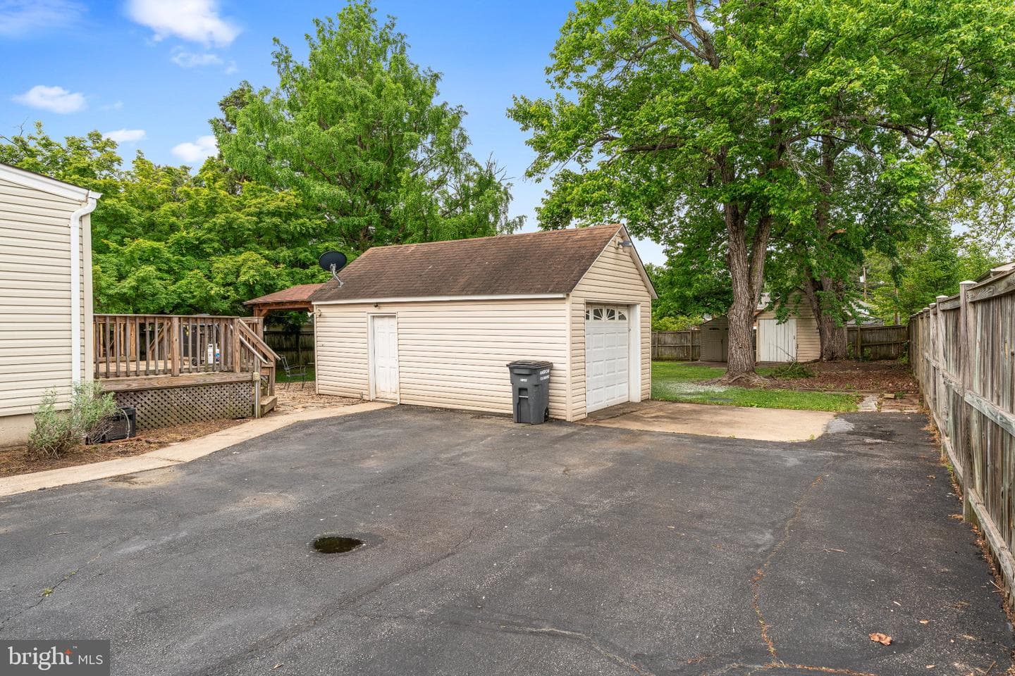 13406 Woodbridge Street photo 8