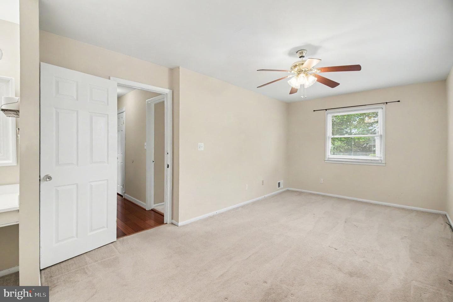 4918 Longhorn Drive photo 9