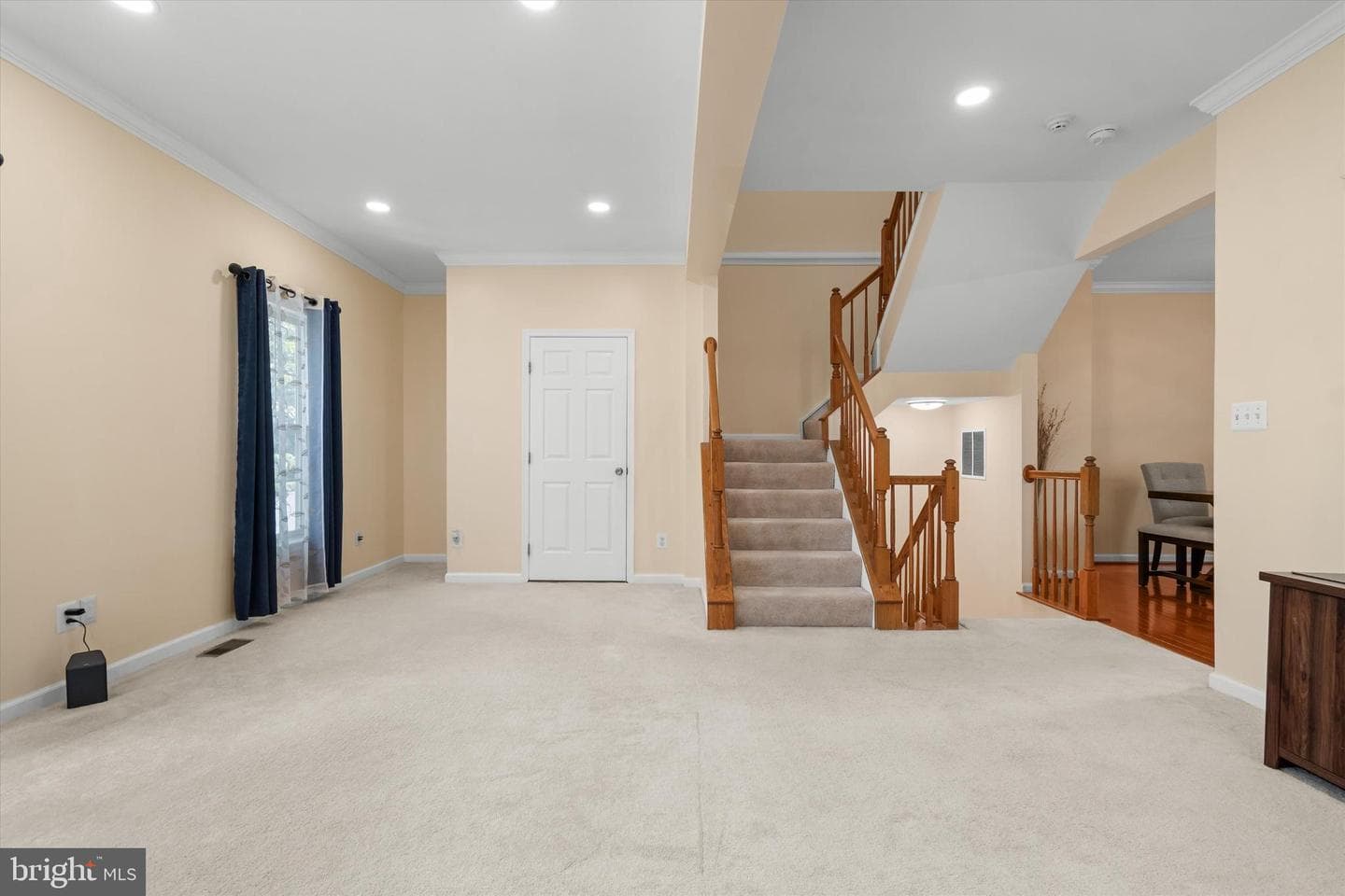 7104 Wheeling Way photo 11