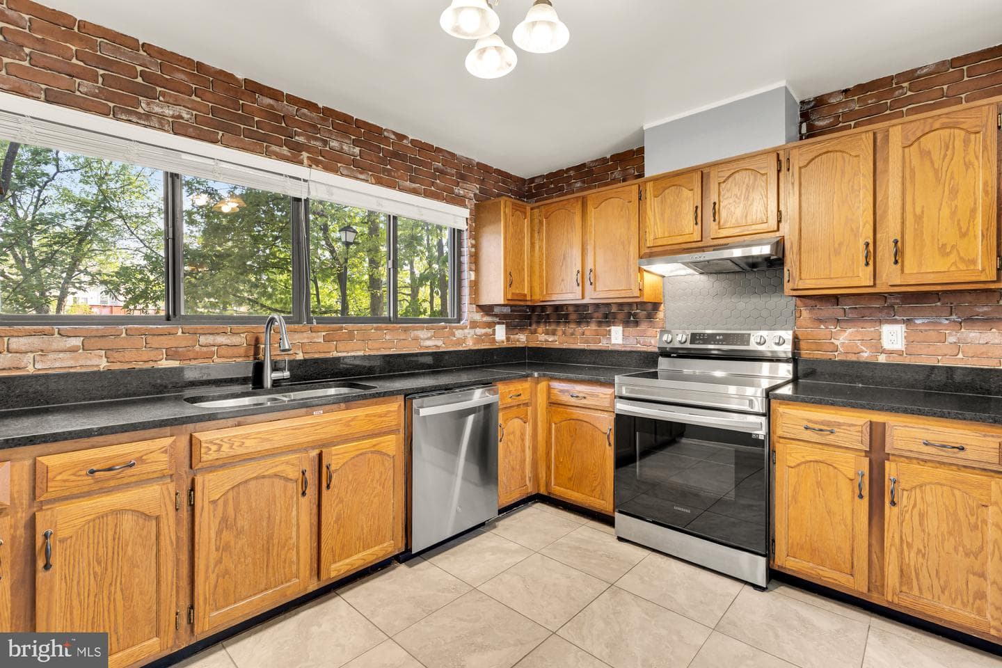 2103 Old Landing Way photo 16