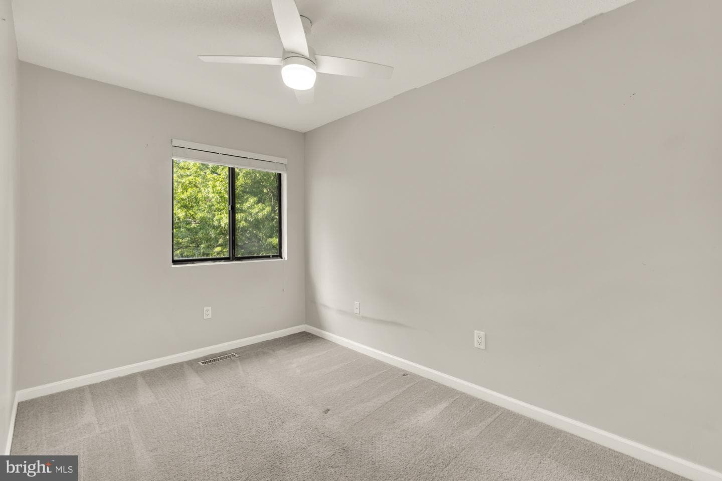 2103 Old Landing Way photo 24