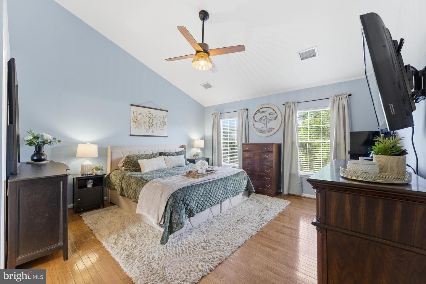 14889 Greenhill Crossing Drive photo 29