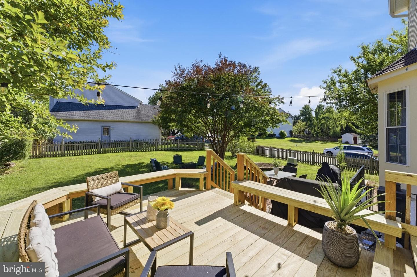 14889 Greenhill Crossing Drive photo 4