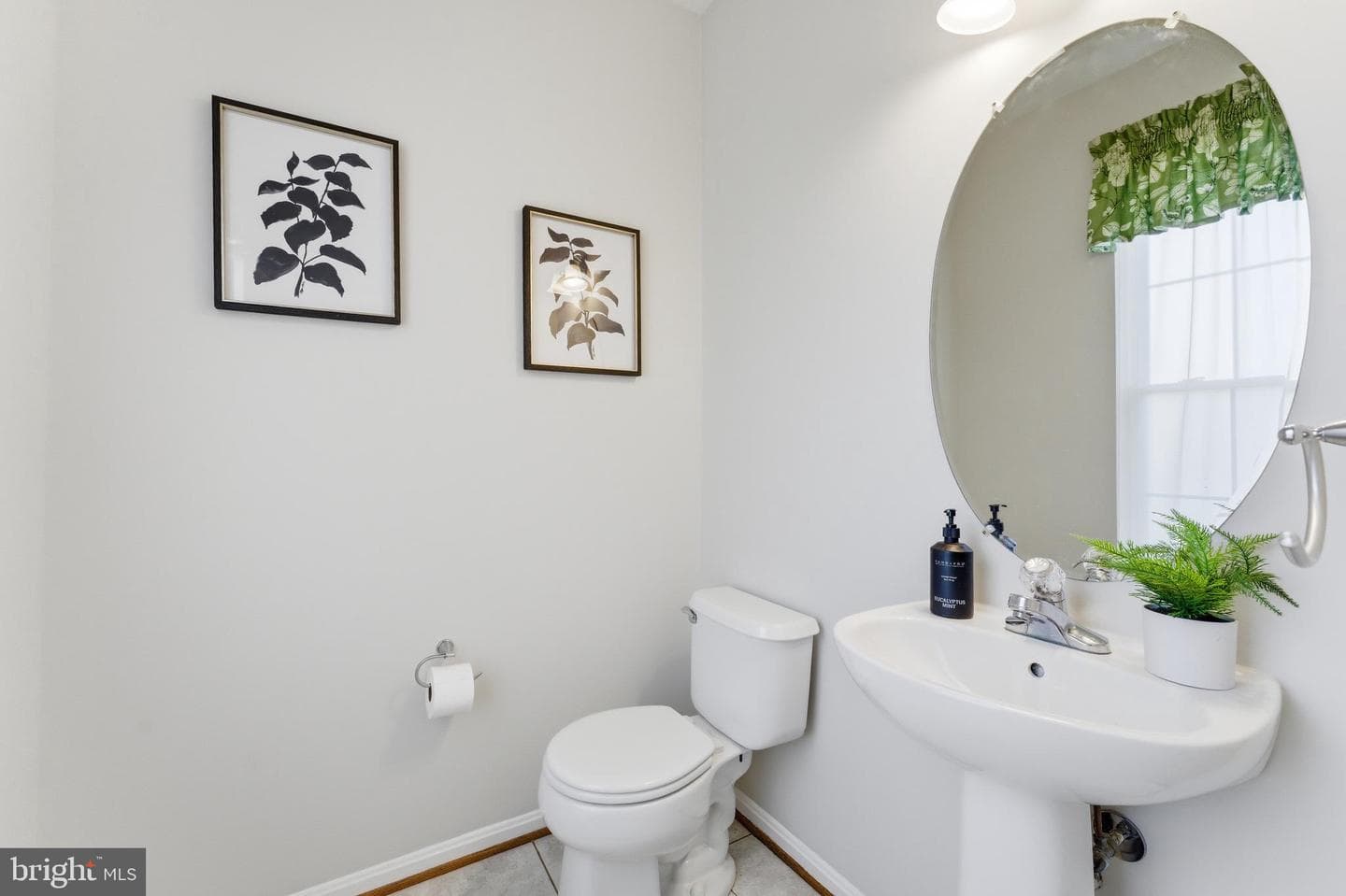 14889 Greenhill Crossing Drive photo 9