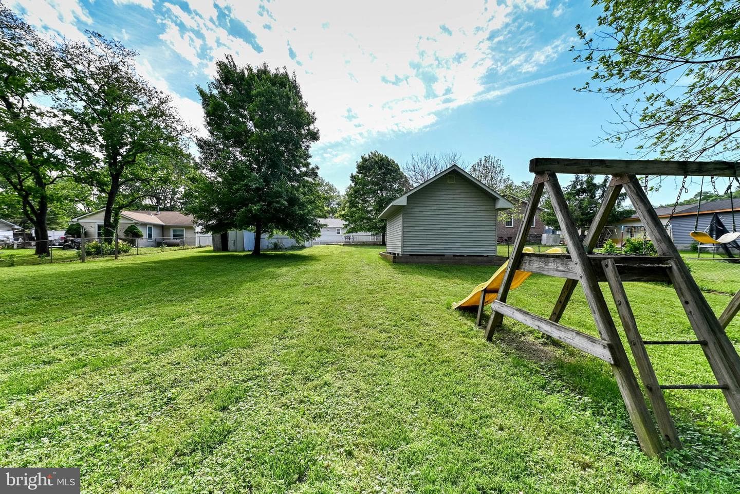 7712 Pine Street photo 34