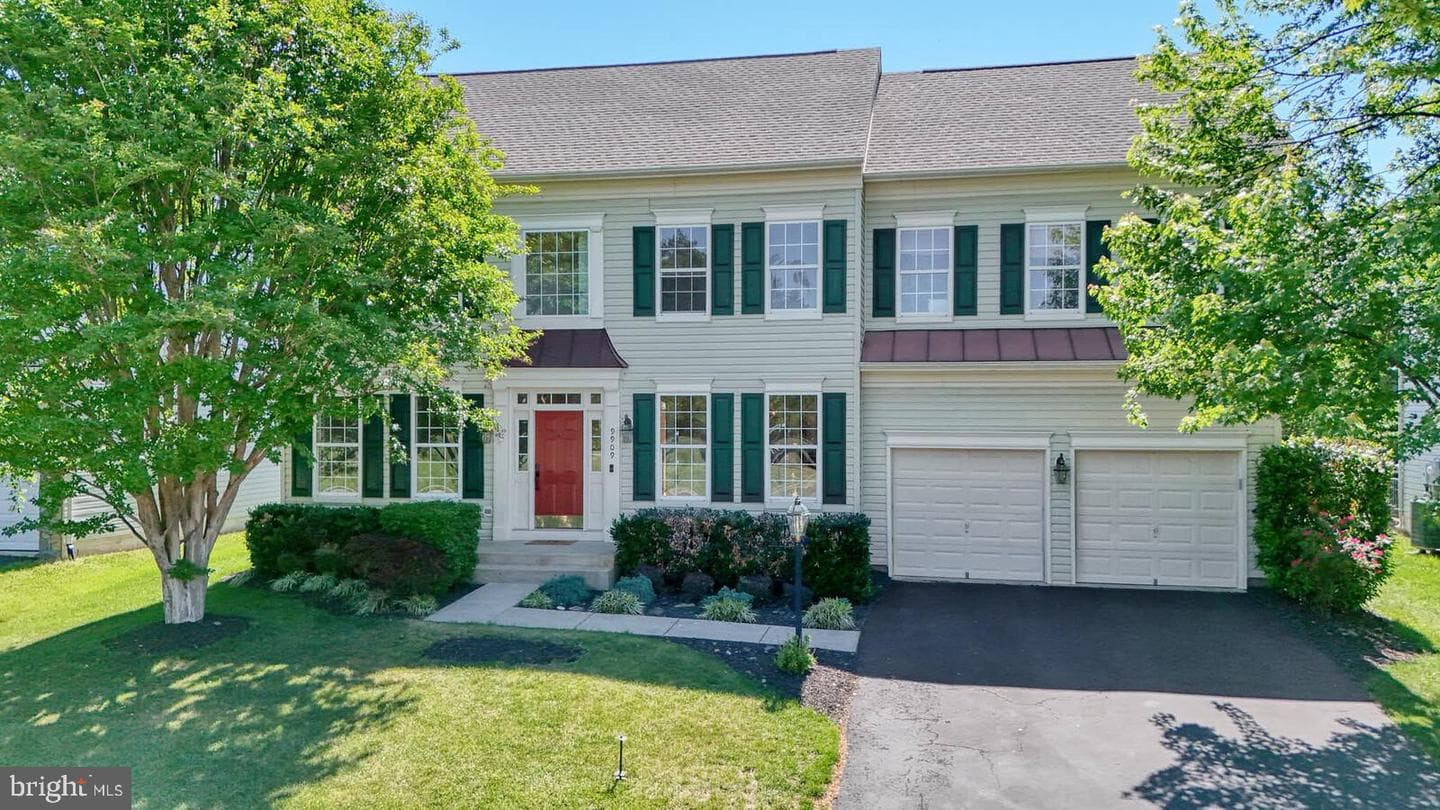9909 Broadsword Drive photo 2