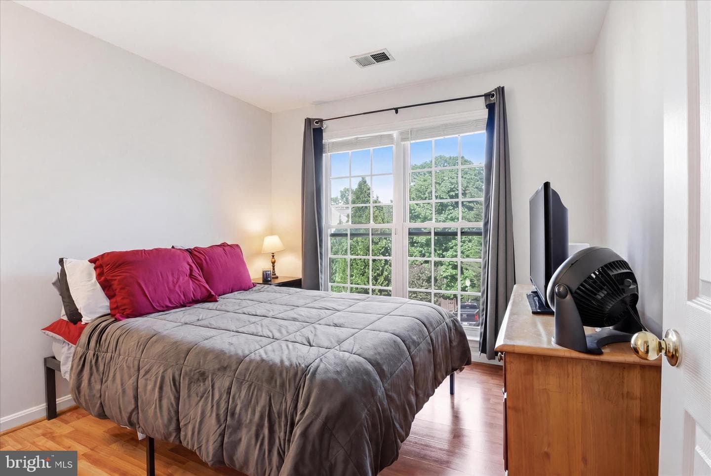 8812 Fenimore Place photo 25