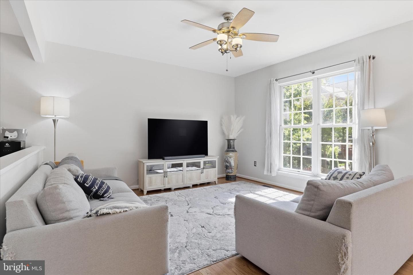 8812 Fenimore Place photo 9