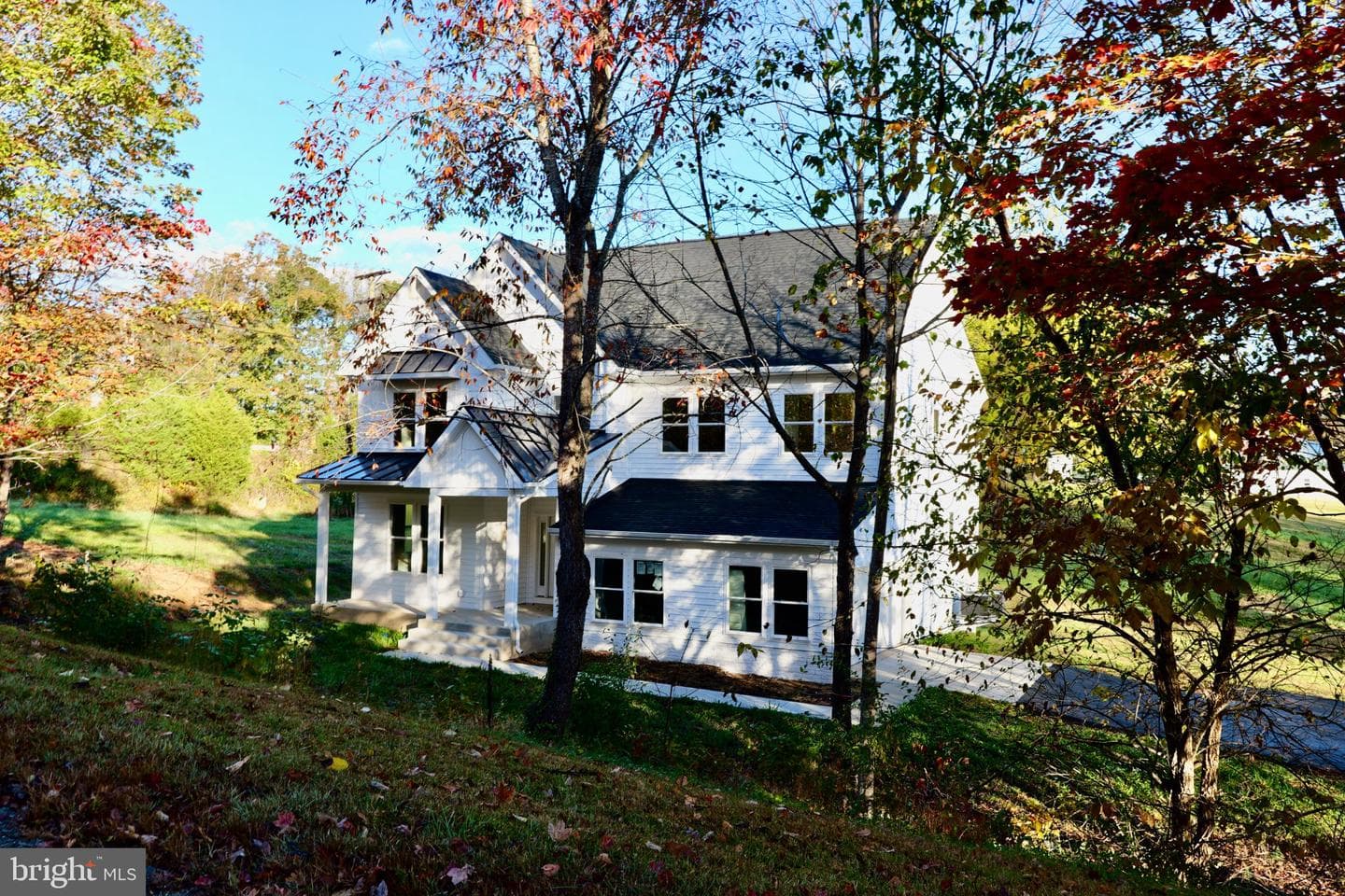 8028 Pinnacle Ridge Drive photo 4