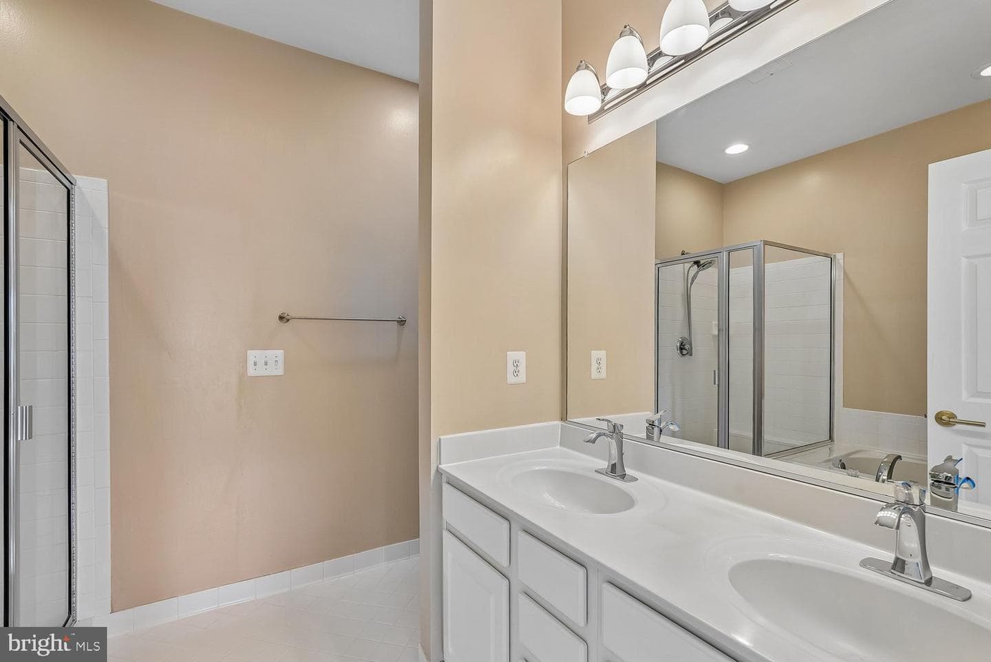 6898 Witton Circle photo 34