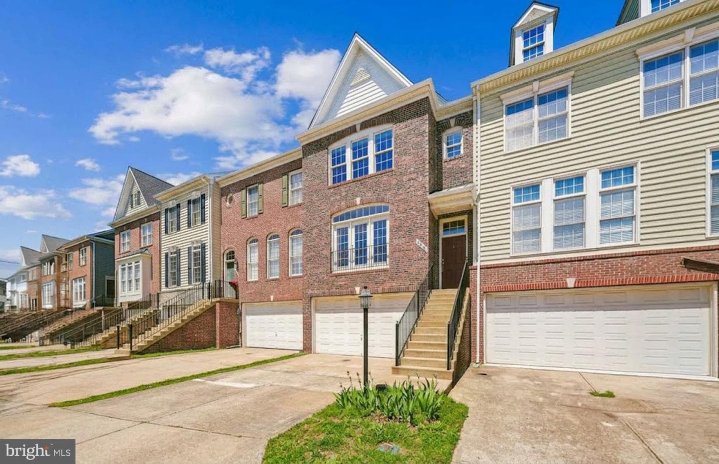6898 Witton Circle photo 9