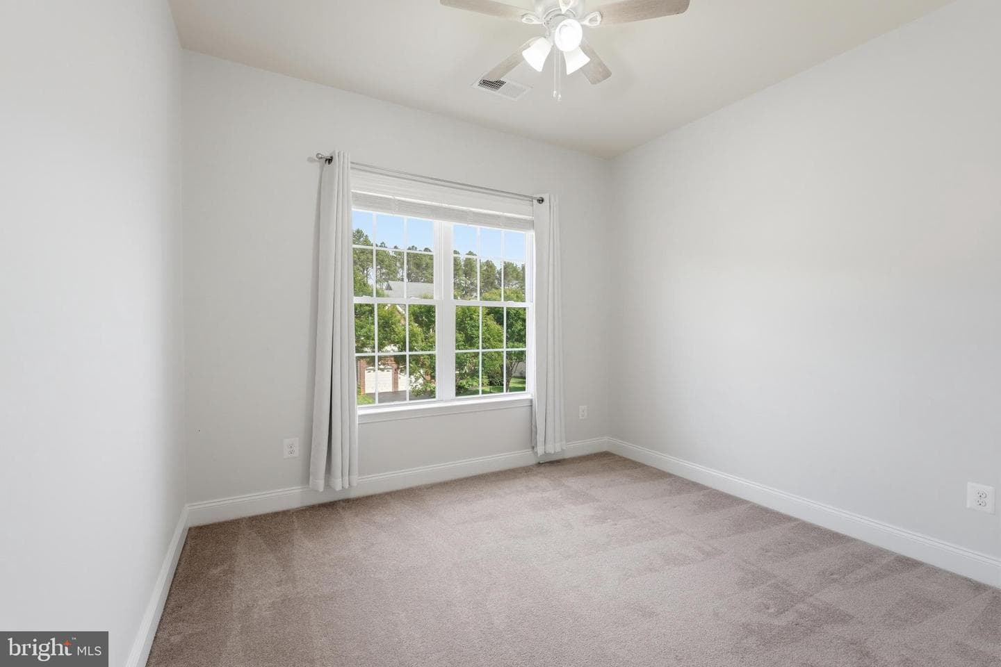 15413 Admiral Baker Circle photo 40