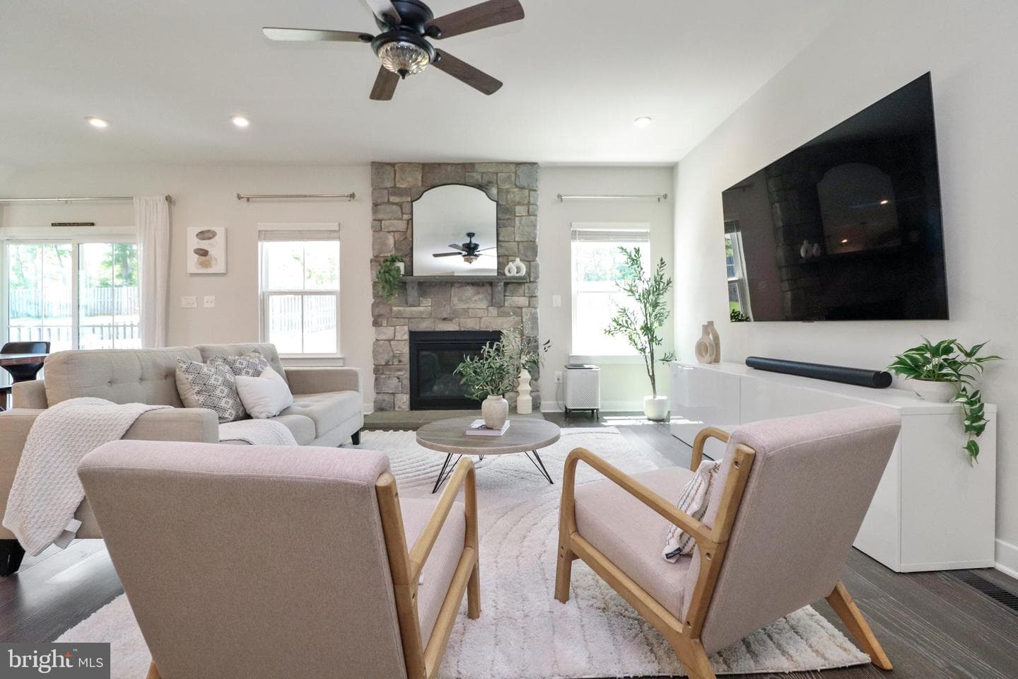 15179 Haymarket Landing Drive photo 27