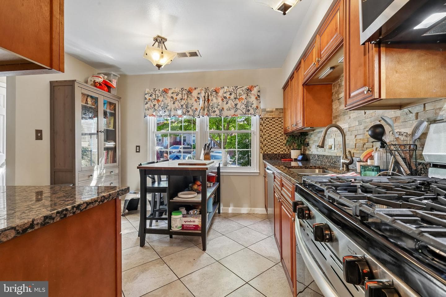 2069 Mayflower Drive #2069 photo 7