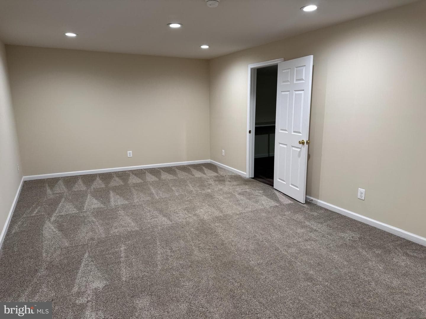 4091 Shady Knoll Court photo 12