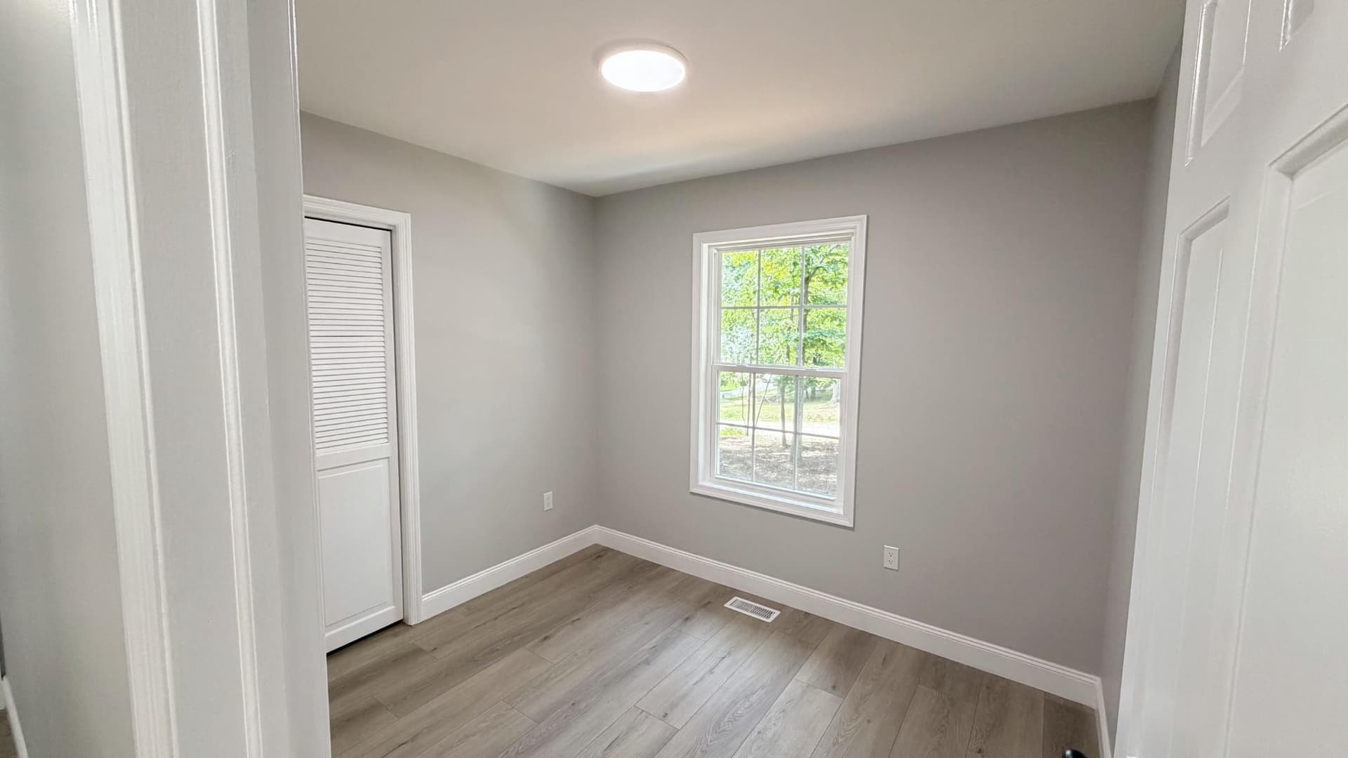 14605 Adel Drive photo 11