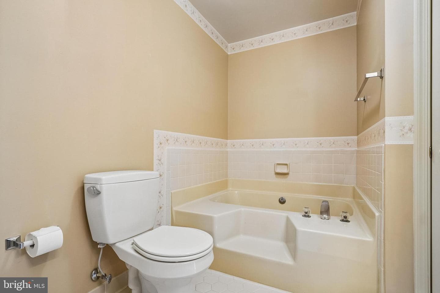 16109 Olmstead Lane photo 21