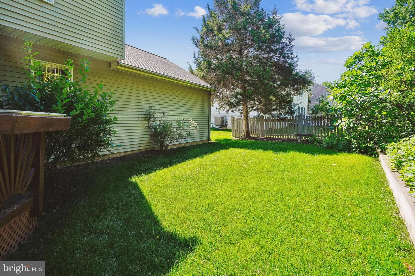 16109 Olmstead Lane photo 33