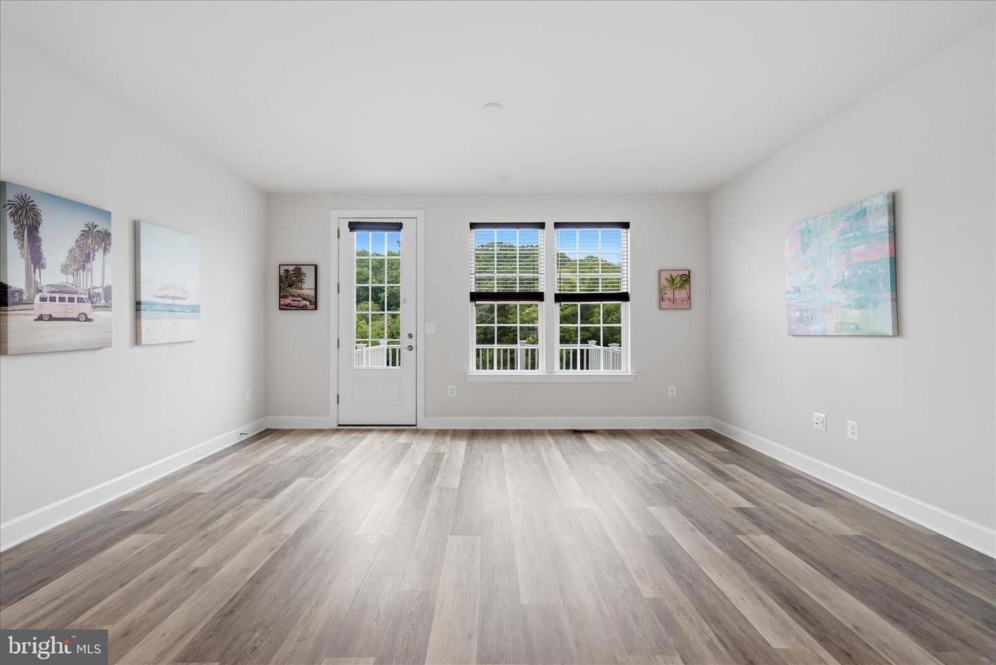 8761 Elsing Green Drive photo 12
