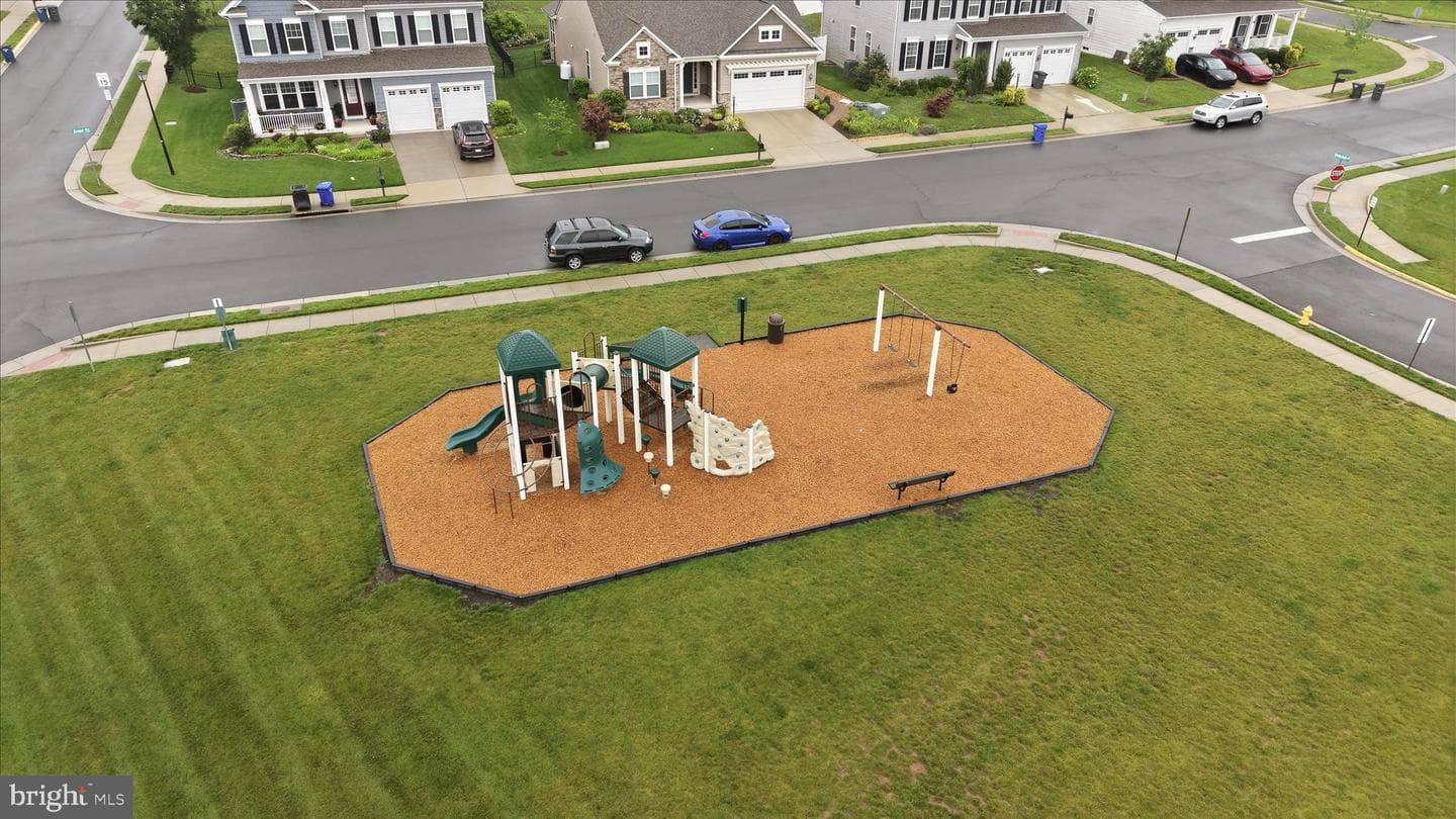 8761 Elsing Green Drive photo 47