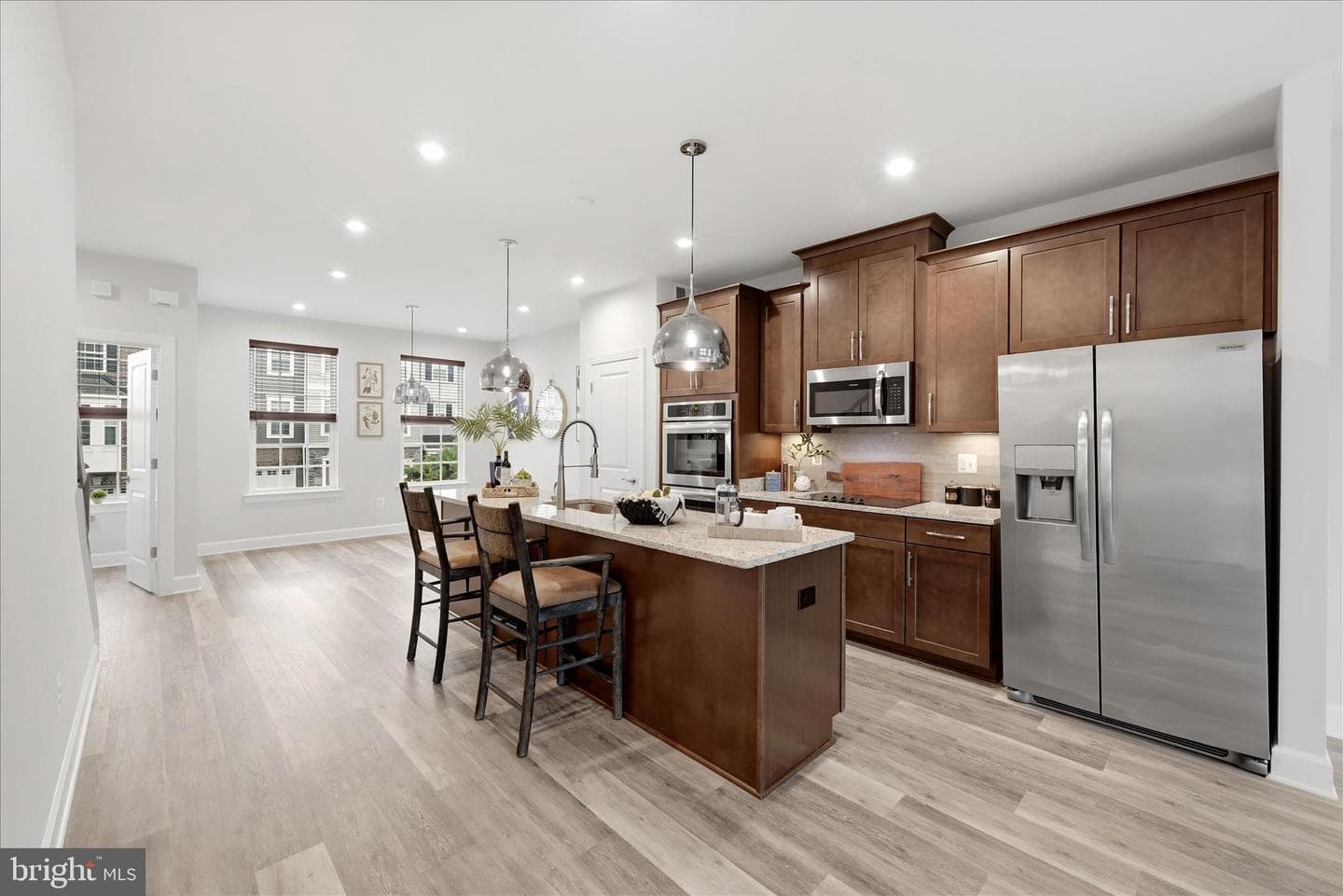 8761 Elsing Green Drive photo 5