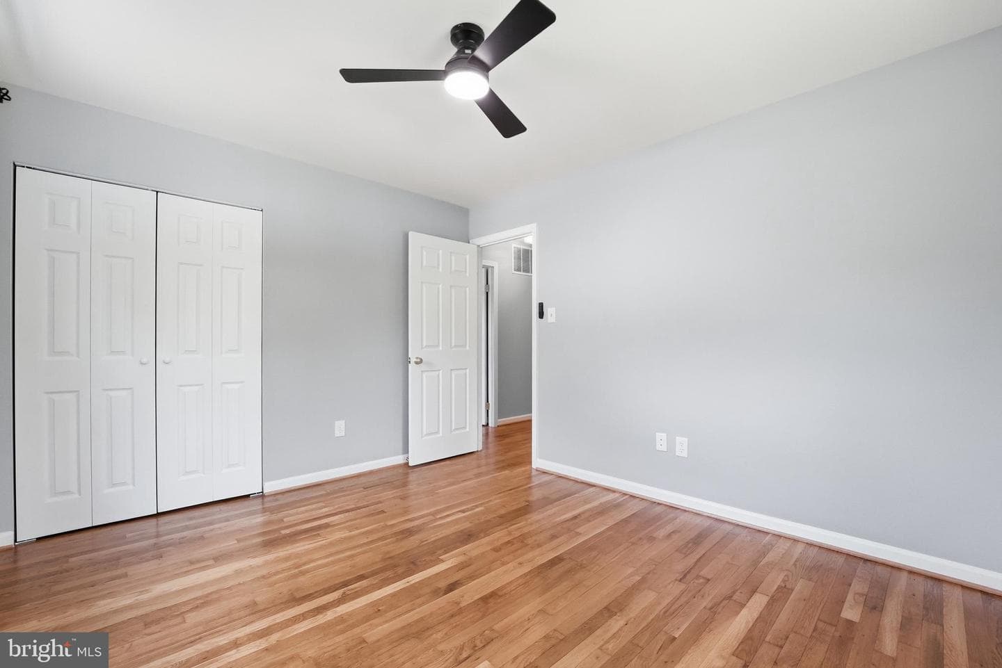 7410 Roxbury Avenue photo 17