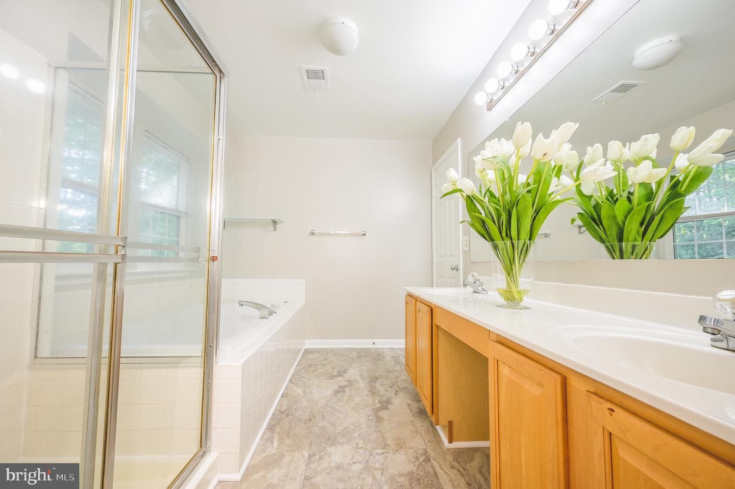 4929 Frishman Court photo 24