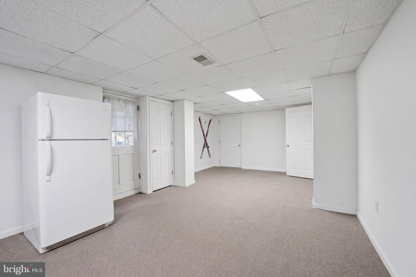 14905 January Court photo 31