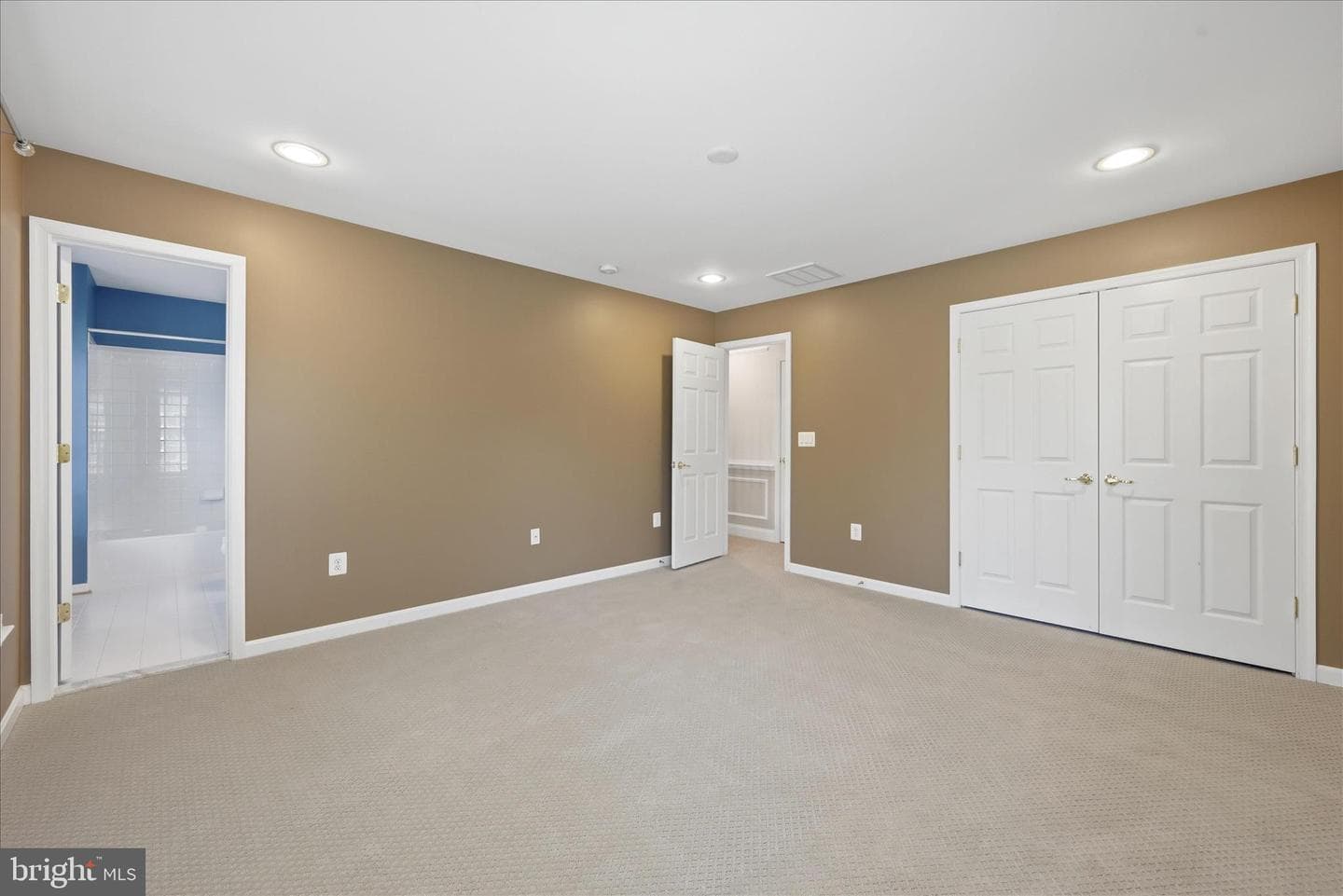 5466 Bantry Court photo 30
