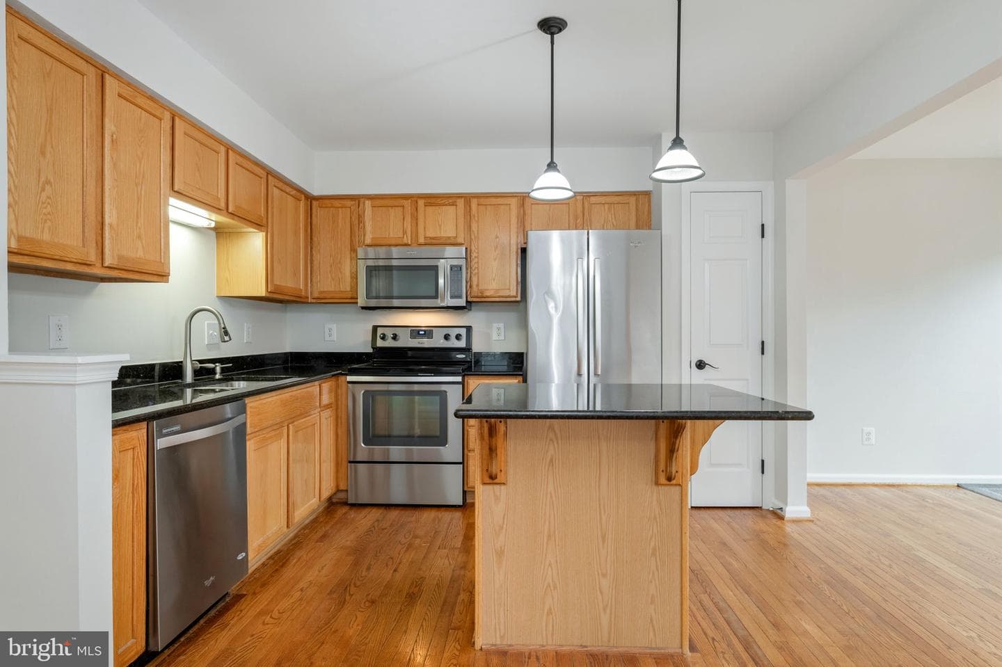 15720 Viewpoint Circle photo 19