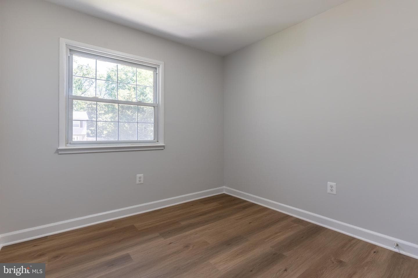 3805 Del Mar Drive photo 16