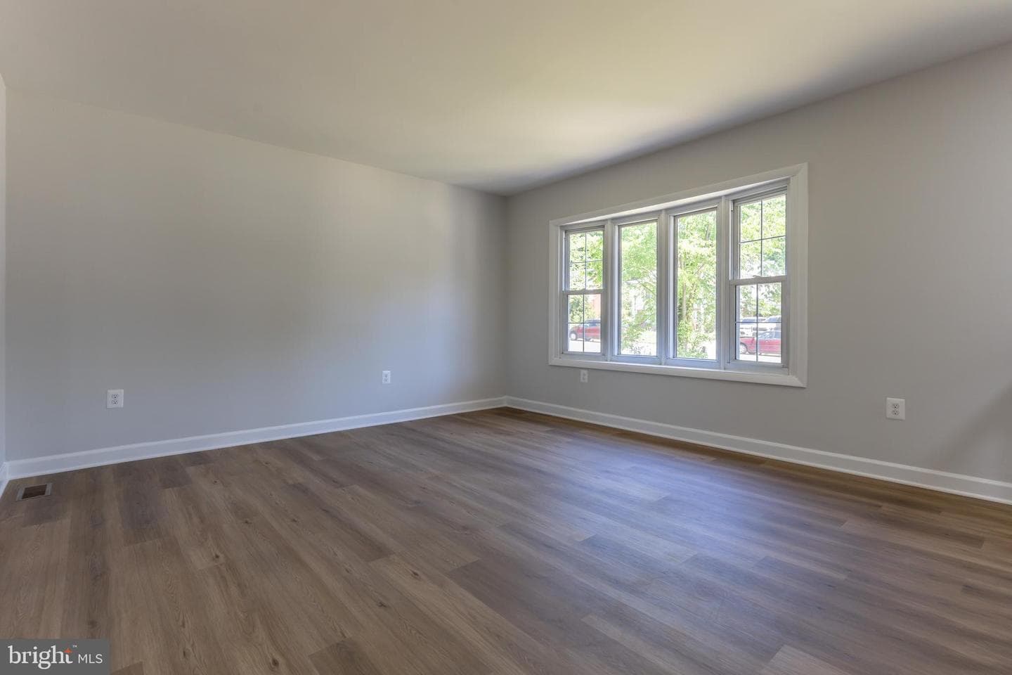 3805 Del Mar Drive photo 7