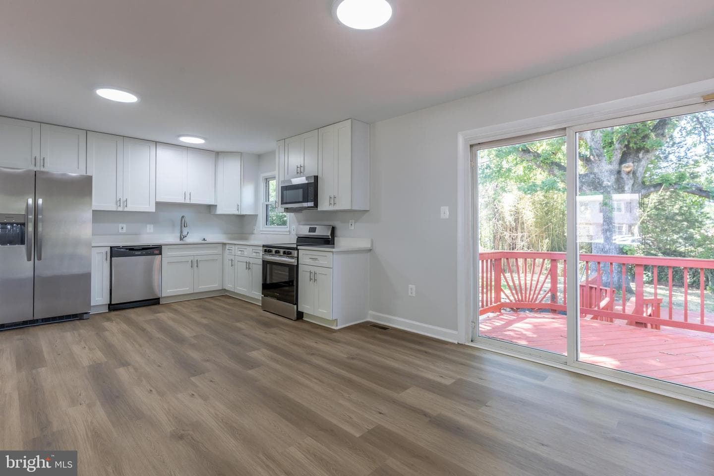 3805 Del Mar Drive photo 8
