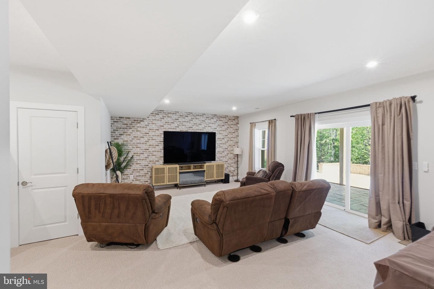 8678 Sycamore Springs Way photo 38