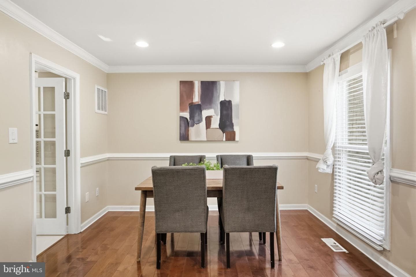7402 Colton Lane photo 11