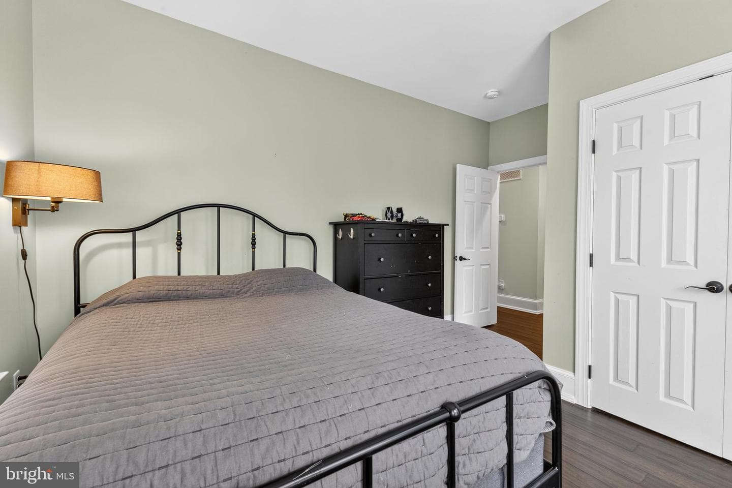 8020 Amsterdam Court photo 29