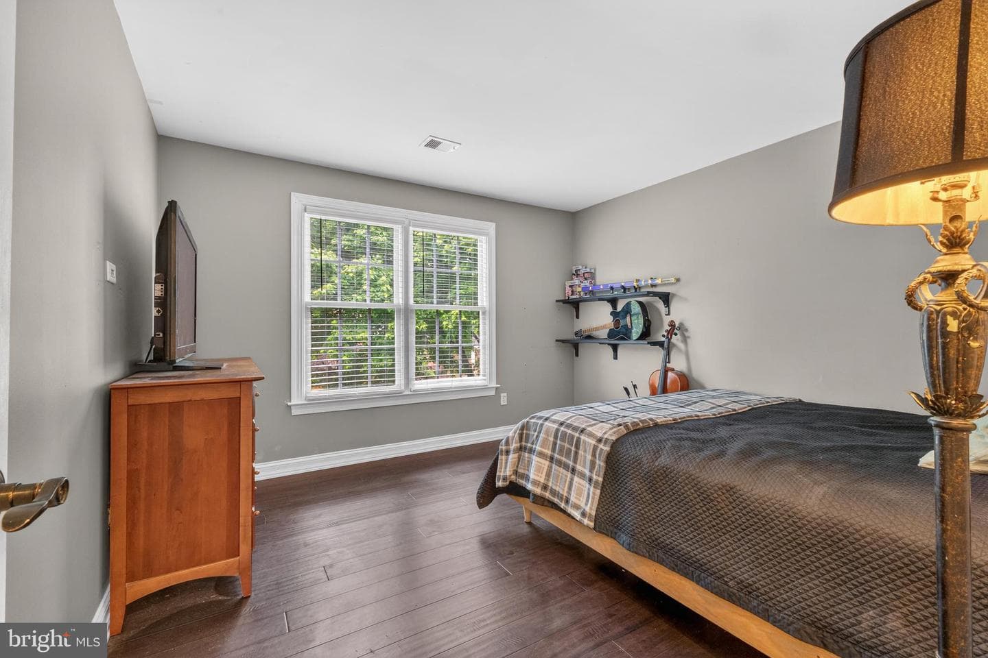 8020 Amsterdam Court photo 42