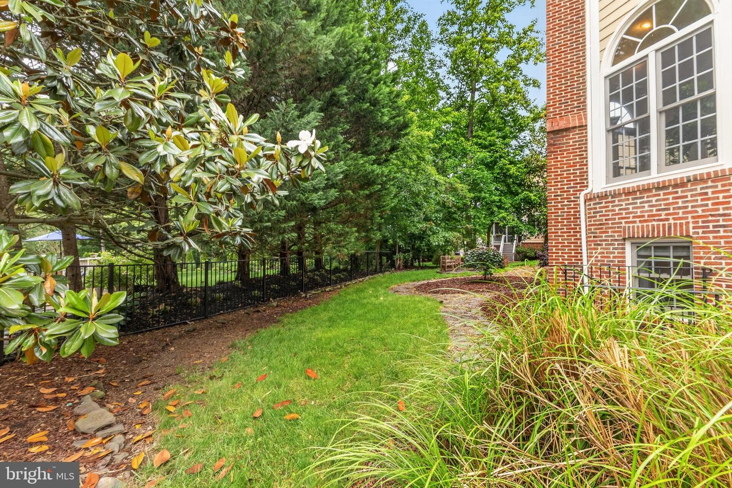 8020 Amsterdam Court photo 72