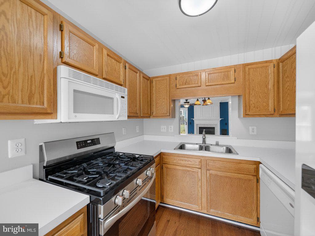 11726 Tolson Place #11726 photo 8