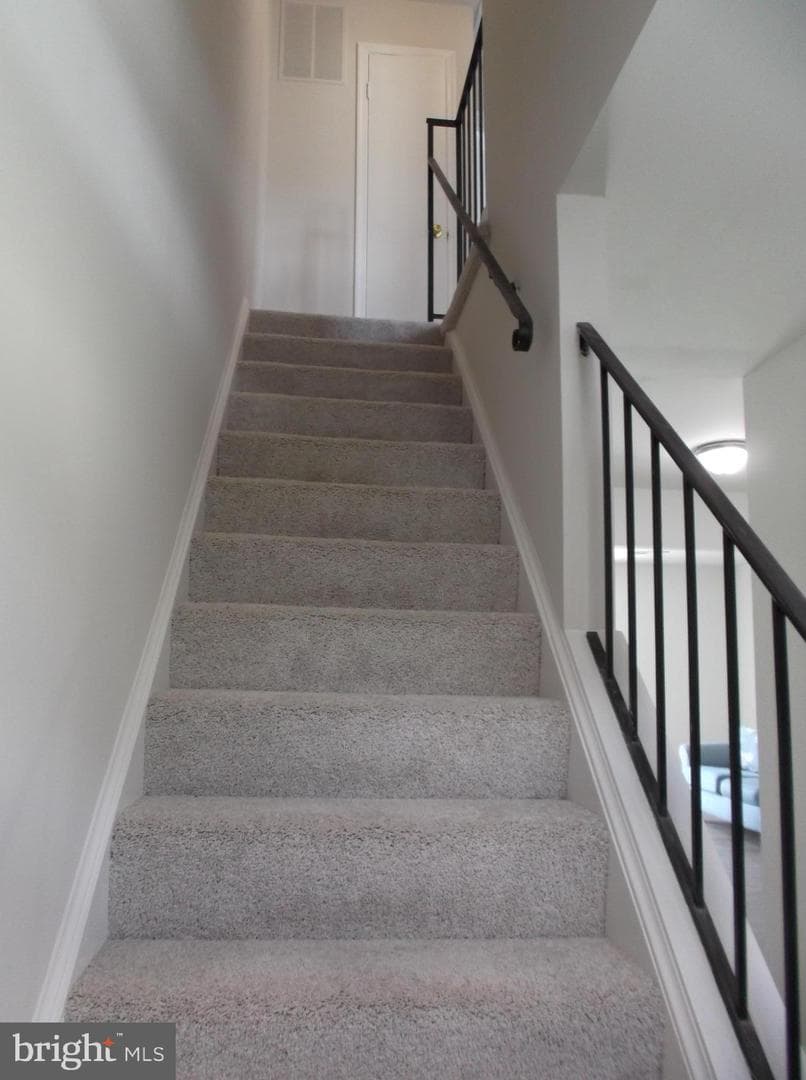 4624 Whitaker Place photo 11