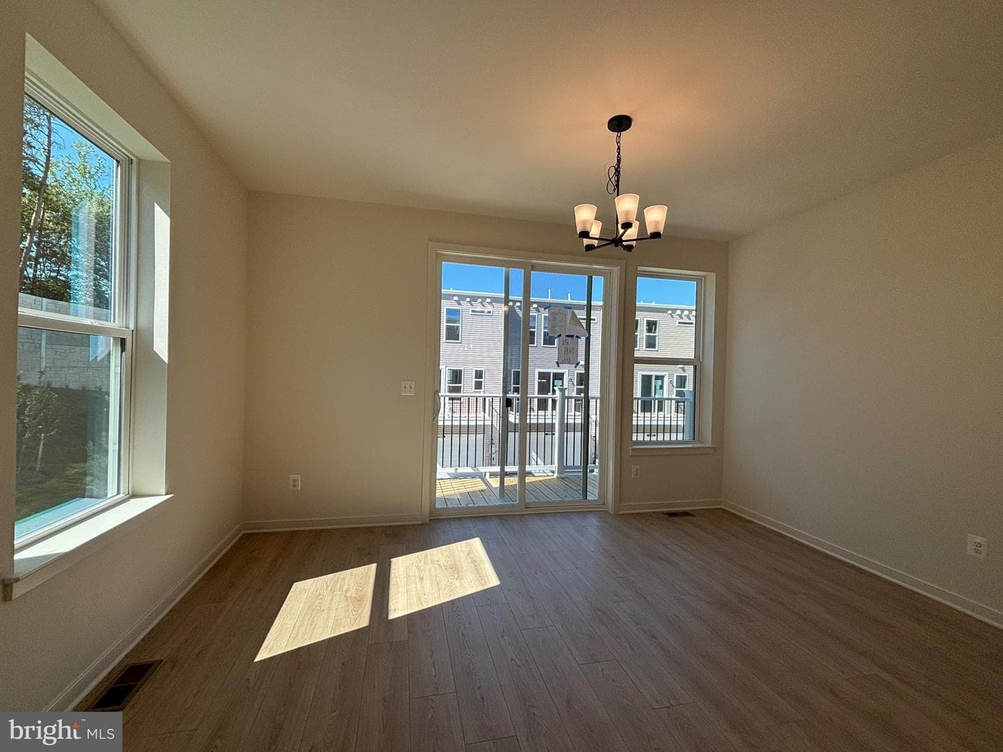 18024 Alicia Avenue photo 11