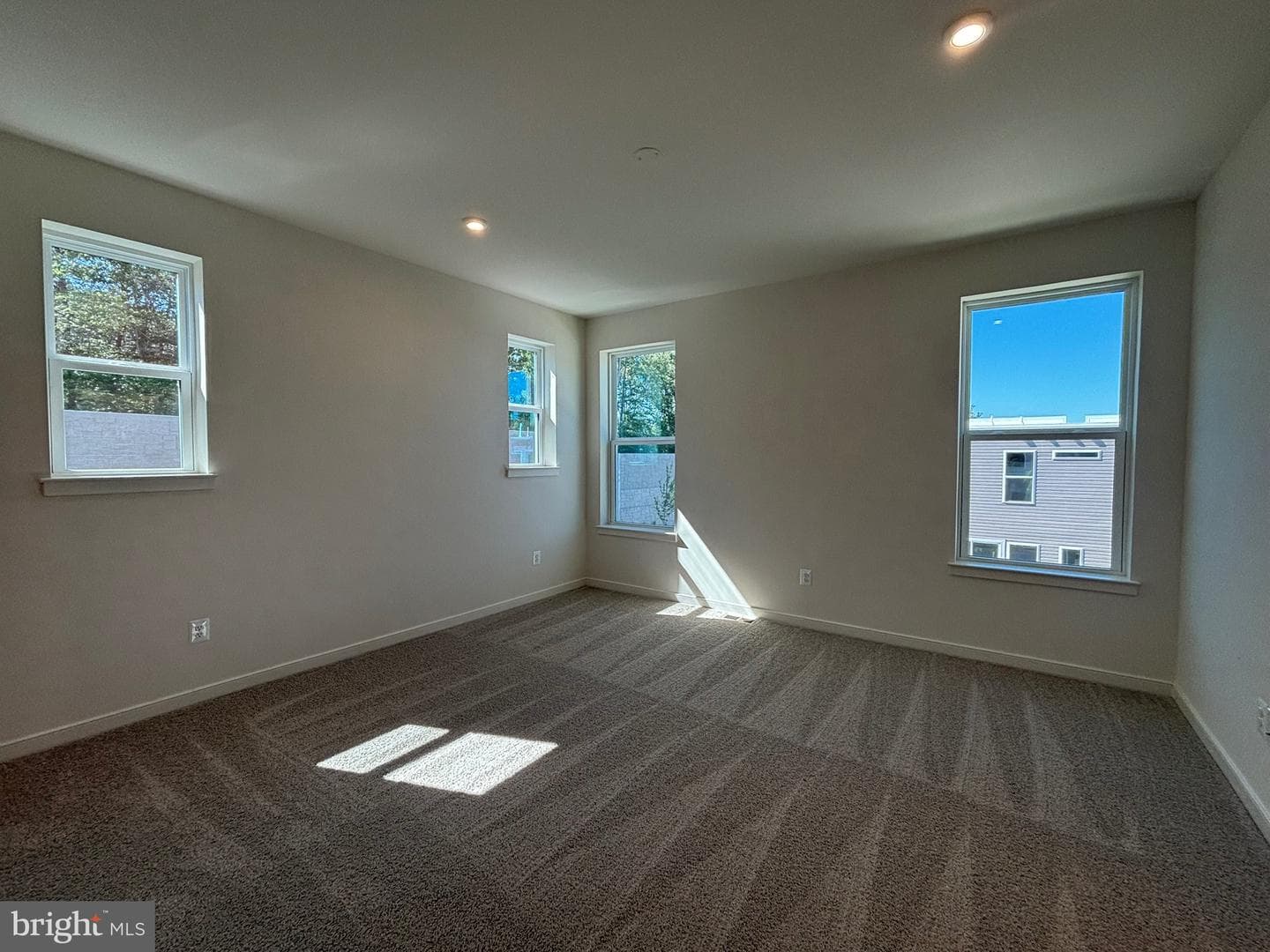 18024 Alicia Avenue photo 12