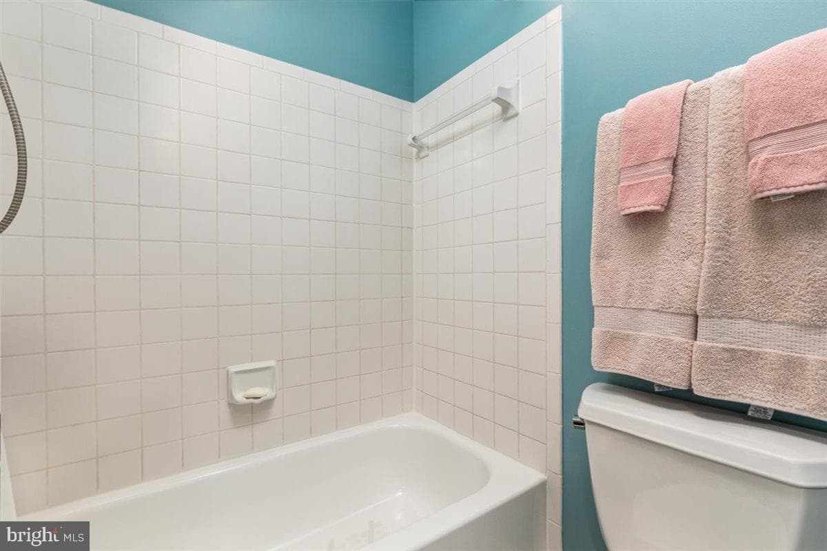 12848 Mill House Court photo 22