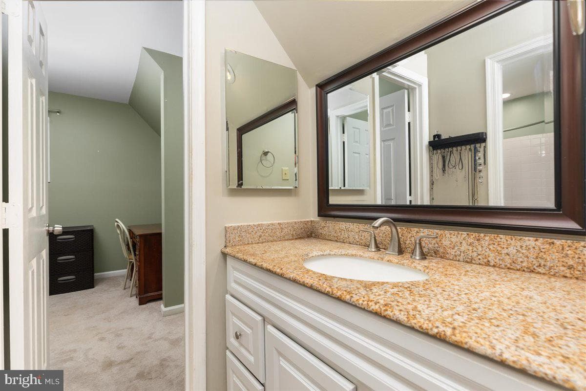 12848 Mill House Court photo 26