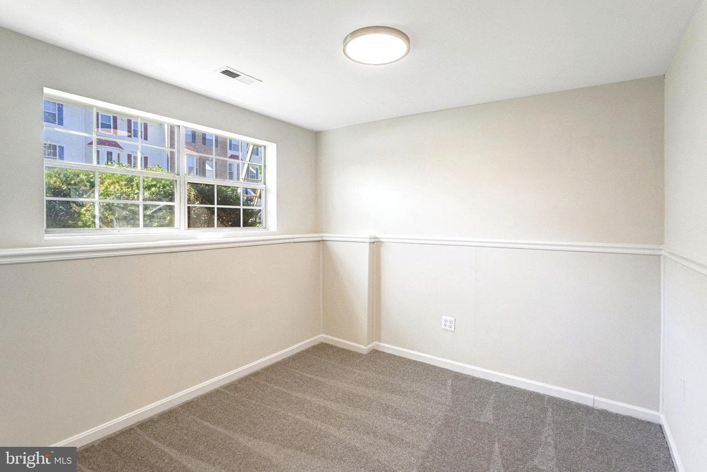 10504 Montrose Way photo 34