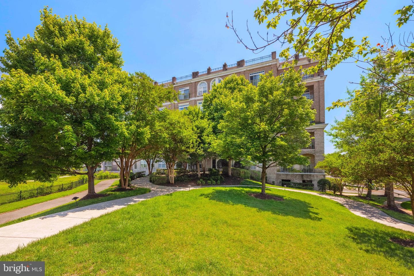 810 Belmont Bay Drive #201 photo 41