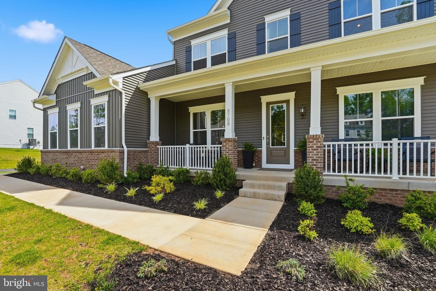8708 Classic Lakes Way photo 3
