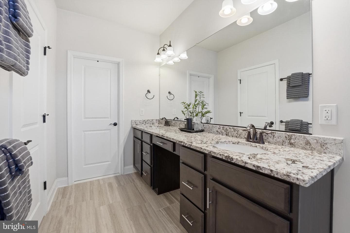 17139 Branched Oak Road photo 28