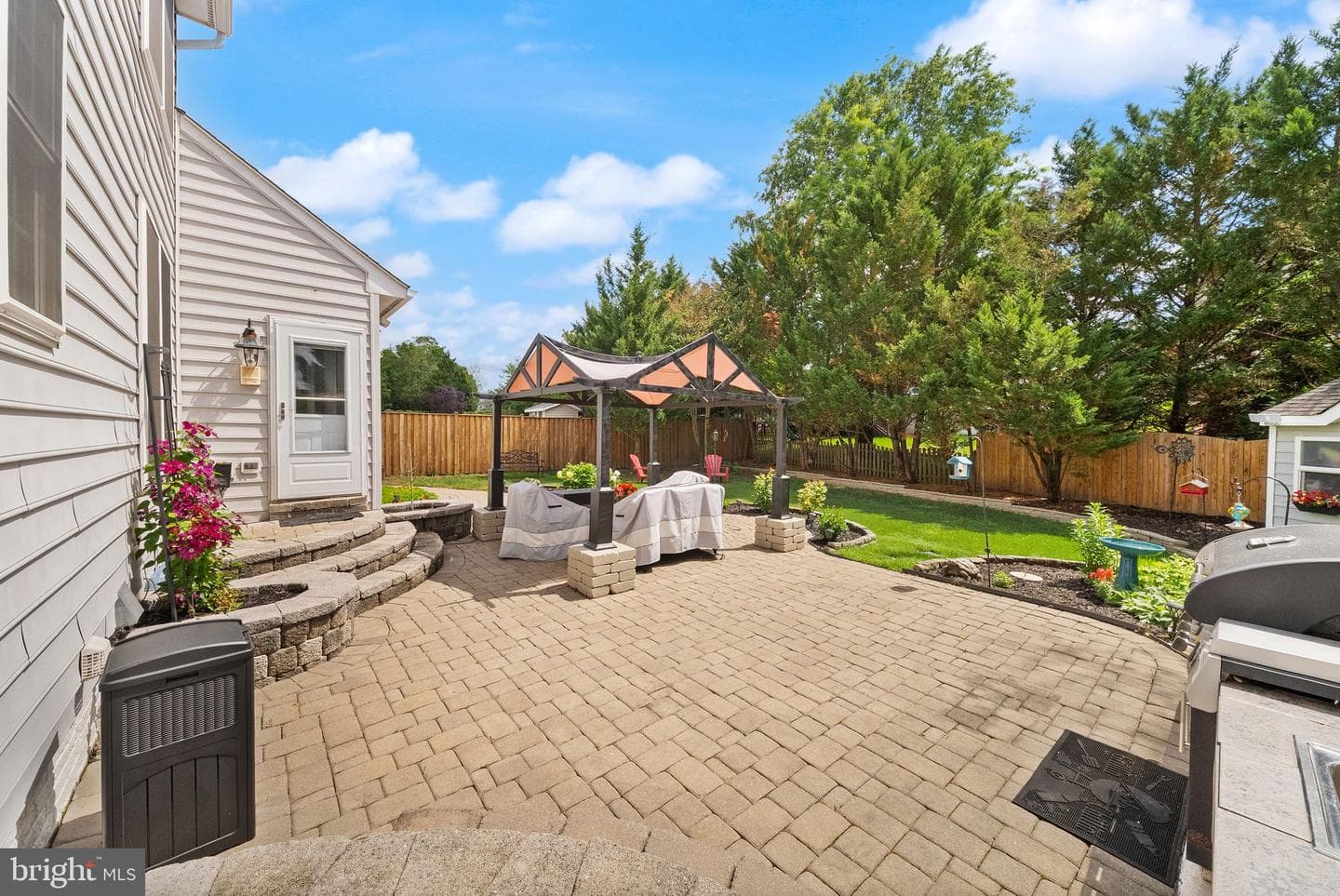 9009 Paddington Court photo 5
